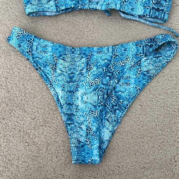 Worn once Zaful padded leopard & Snake print bikini - Picture 5 of 5